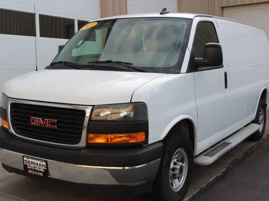 2023 Gmc Savana 2500 Cargo photo 1