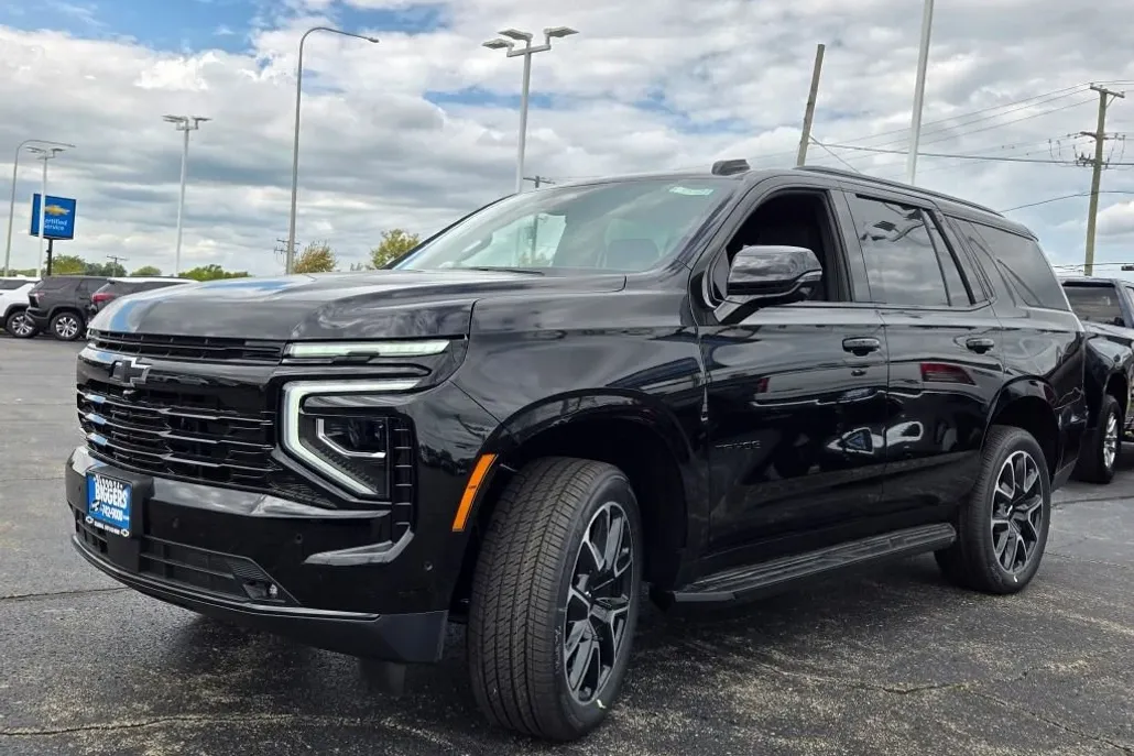 2025 Chevrolet Tahoe RST photo 1