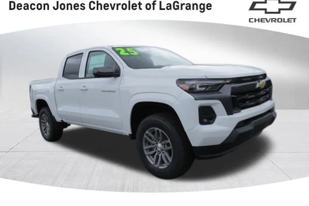 2025 Chevrolet Colorado Work Truck LT photo 1