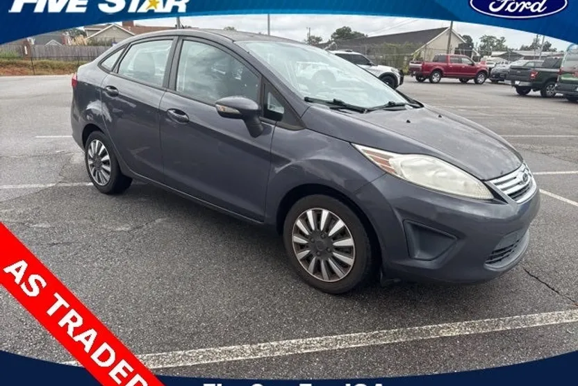 2013 Ford Fiesta SE photo 1