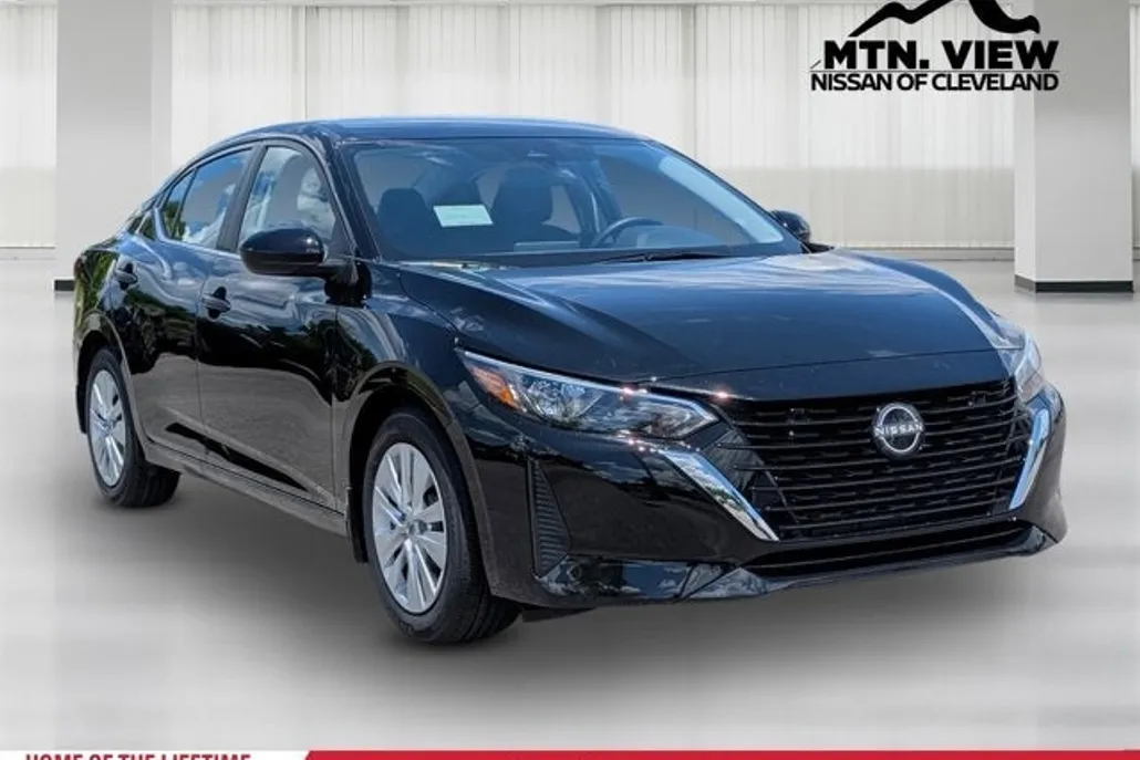 2025 Nissan Sentra S photo 1