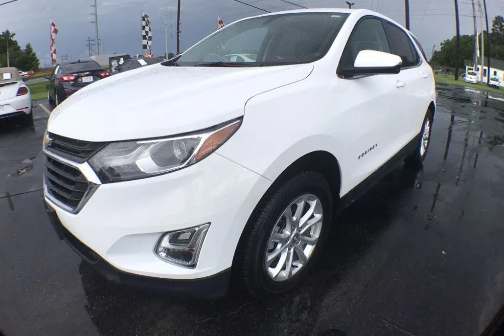 2019 Chevrolet Equinox photo 1