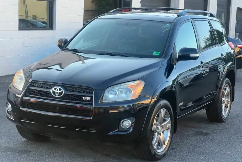 2010 Toyota RAV4 Sport photo 1