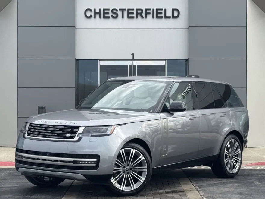 2025 Land Rover Range Rover SE photo 1