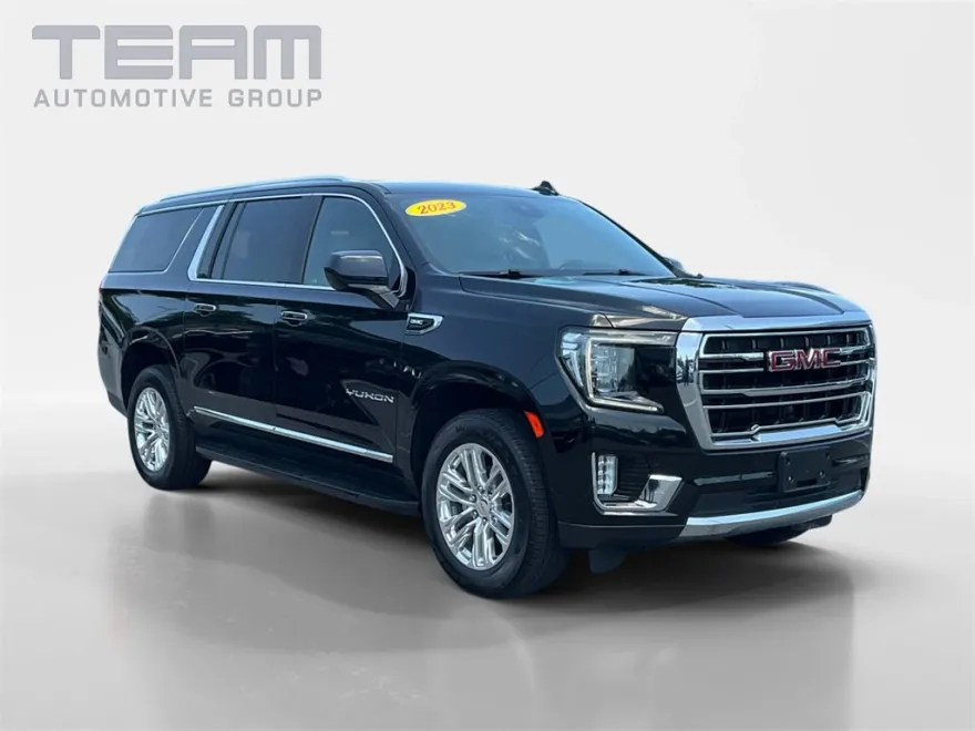 2023 Gmc Yukon XL SLT photo 1