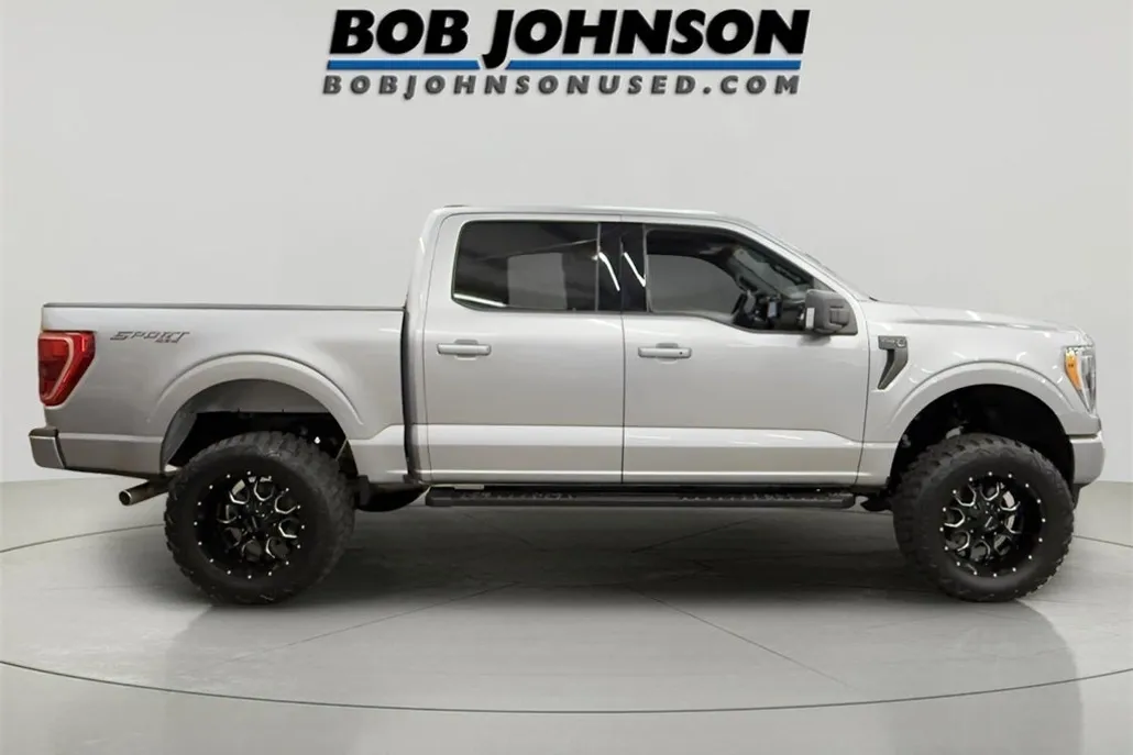 2023 Ford F-150 XLT photo 1