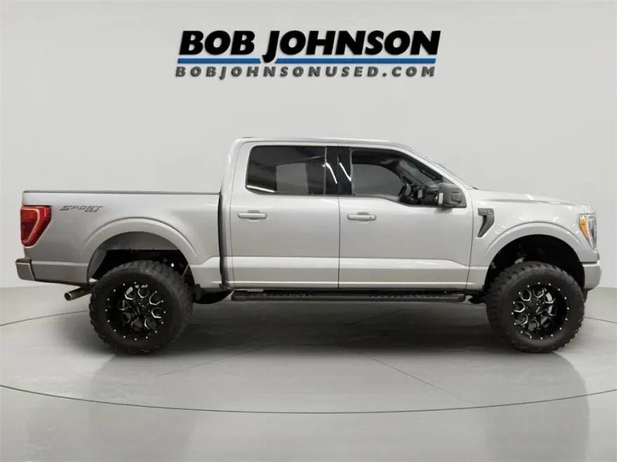 2023 Ford F-150 XLT photo 1