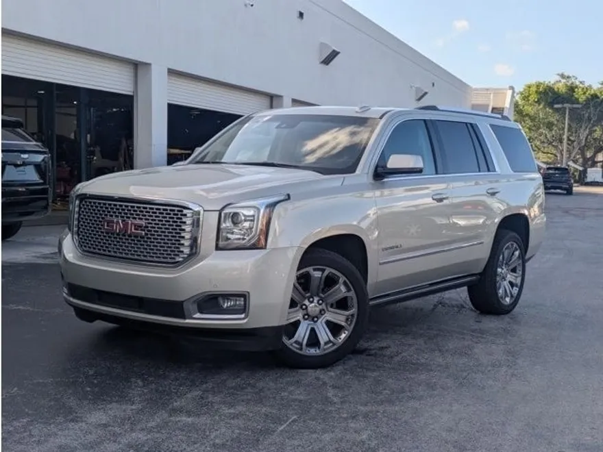 2016 Gmc Yukon Denali photo 1