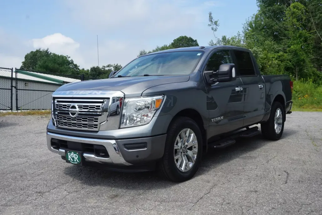 2021 Nissan Titan SV photo 1