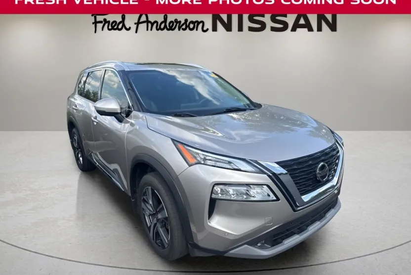 2021 Nissan Rogue SL photo 1