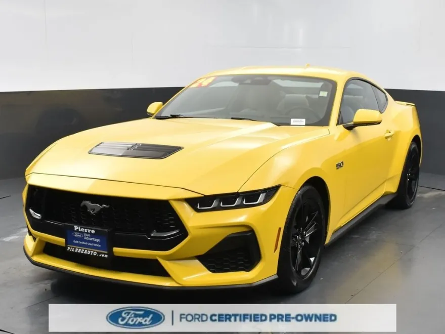 2024 Ford Mustang GT photo 1