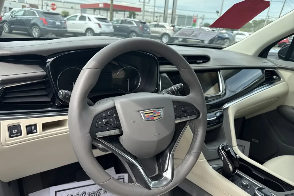 2021 Cadillac XT6 Premium Luxury photo 1