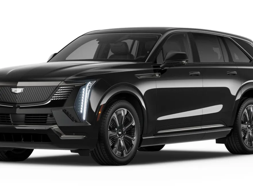 2025 Cadillac Lyriq Luxury photo 1
