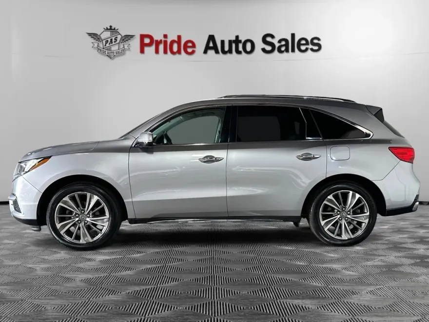 2017 Acura MDX SH-AWD Sport photo 1