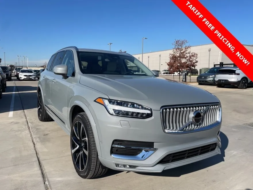 2025 Volvo XC90 Plus photo 1