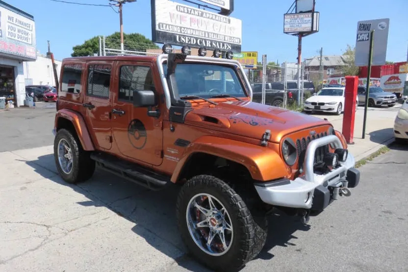 2011 Jeep Wrangler Unlimited Sahara photo 1