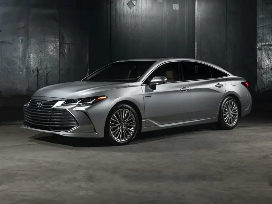 2021 Toyota Avalon Hybrid XSE photo 1