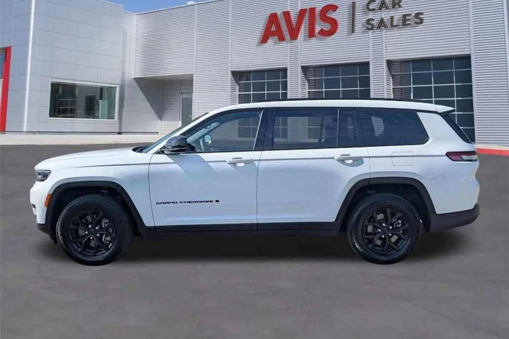2024 Jeep Grand Cherokee Altitude photo 1
