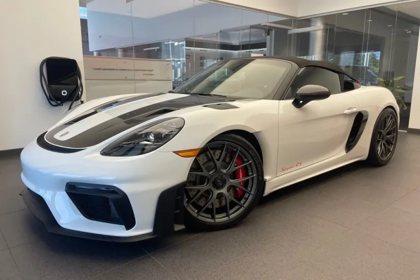 2025 Porsche Boxster Spyder Base photo 1