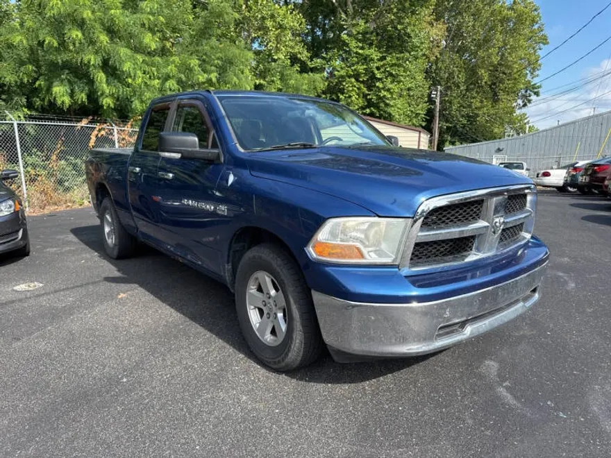 2011 Ram 1500 SLT photo 1