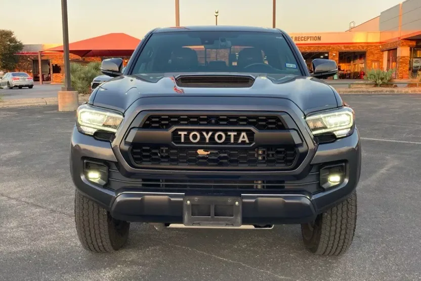 2023 Toyota Tacoma TRD Pro photo 1