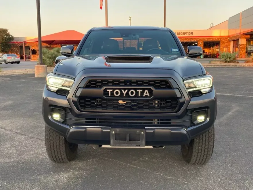2023 Toyota Tacoma TRD Pro photo 1