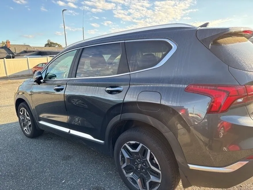 2023 Hyundai Santa Fe Limited photo 1