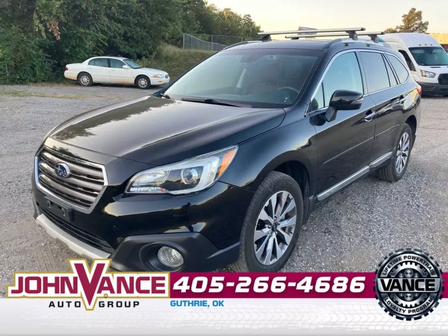 2017 Subaru Outback Touring photo 1