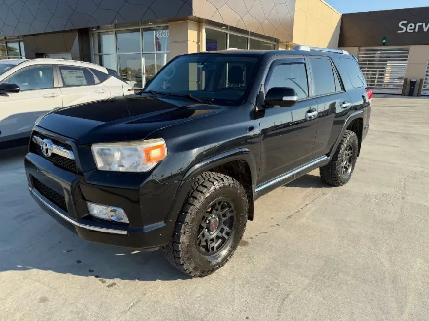 2012 Toyota 4Runner Limited photo 1
