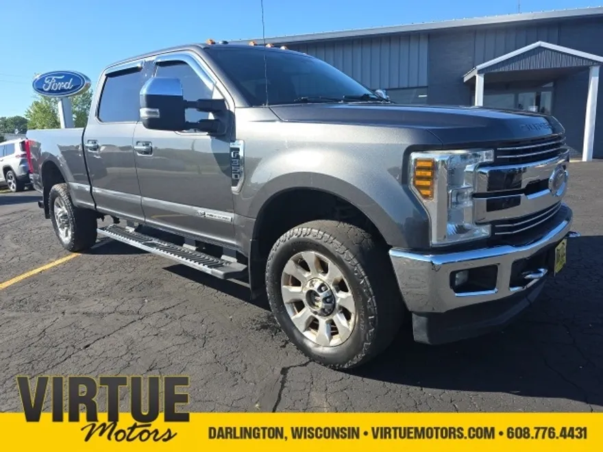 2018 Ford F-350 Lariat photo 1