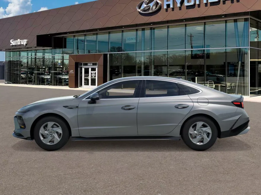 2026 Hyundai Sonata SE photo 1