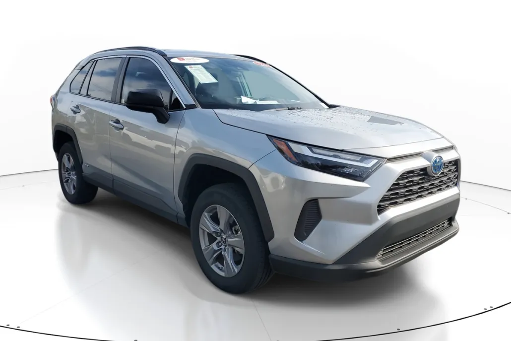 2024 Toyota RAV4 Hybrid LE photo 1