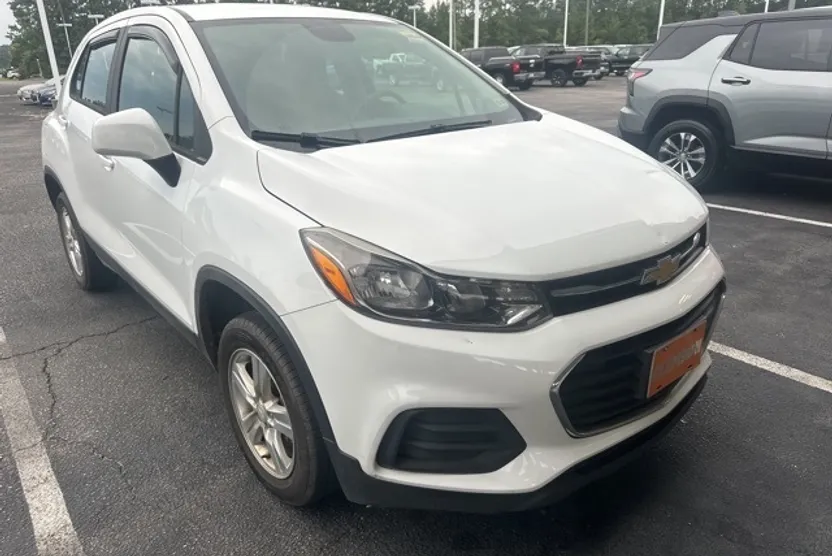 2018 Chevrolet Trax LS photo 1