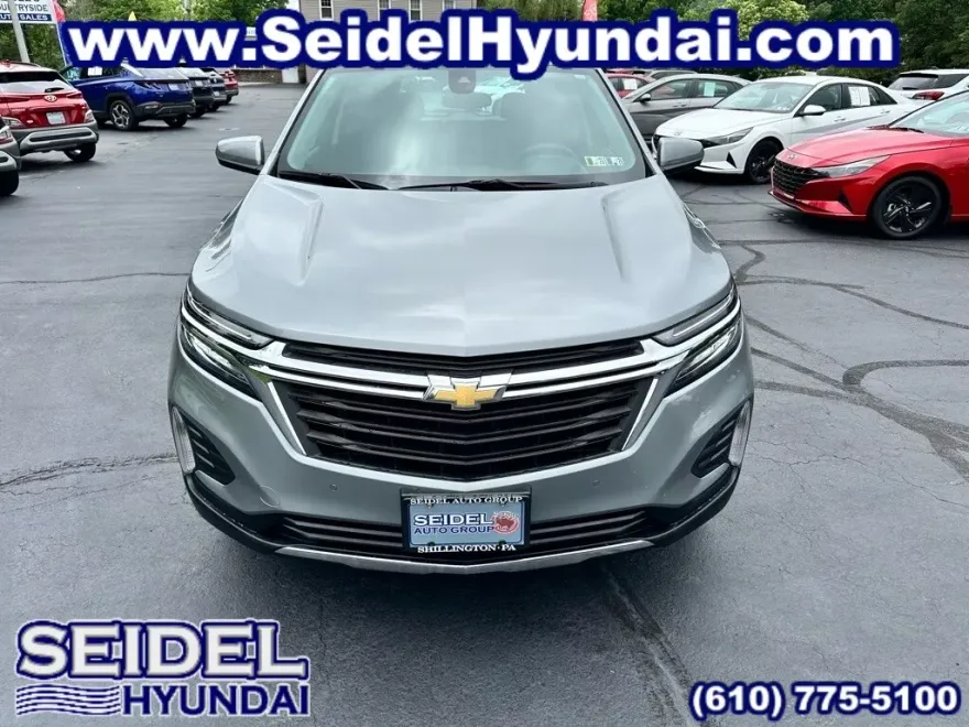 2023 Chevrolet Equinox LT photo 1