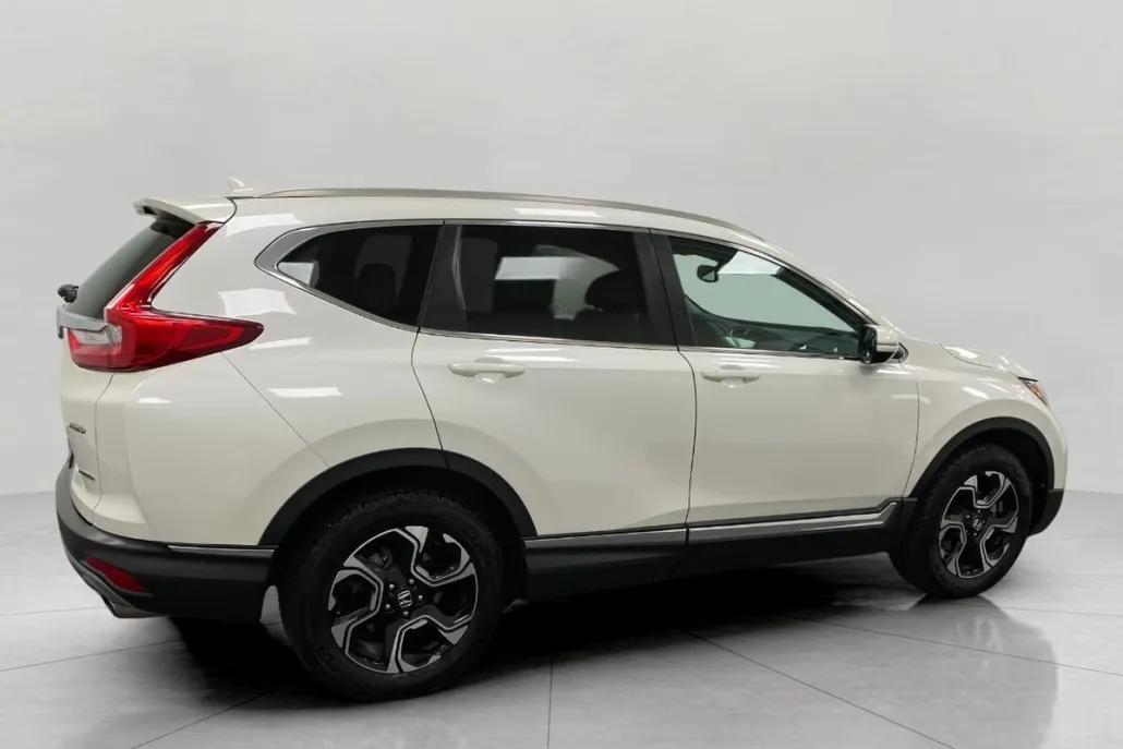 2018 Honda CR-V Touring photo 1