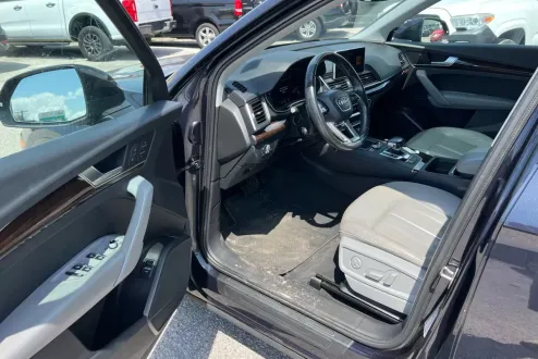 2018 Audi Q5 TFSI Premium photo 2