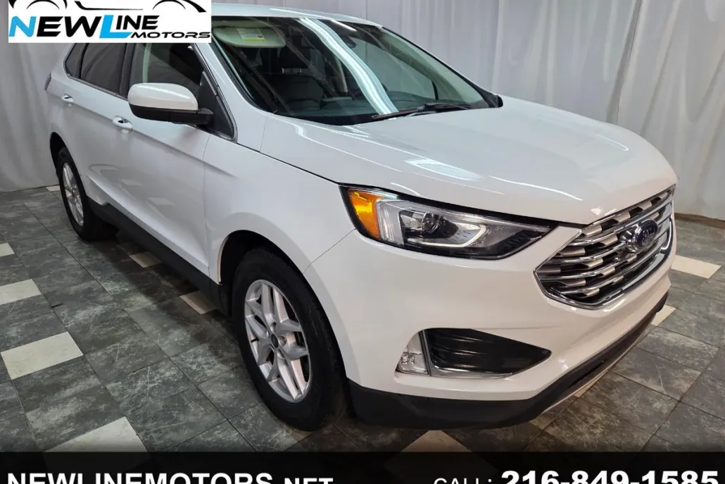 2021 Ford Edge SEL photo 1