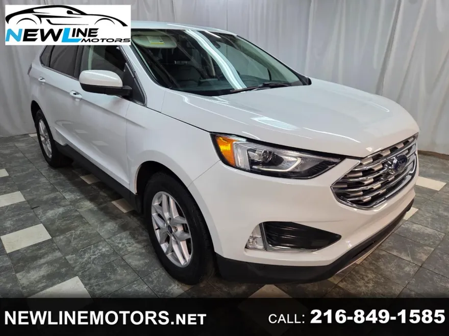 2021 Ford Edge SEL photo 1