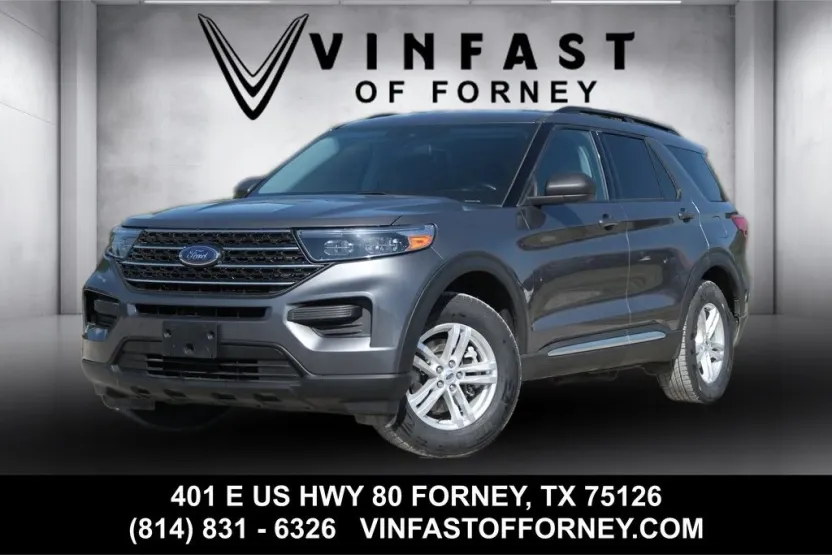 2022 Ford Explorer XLT photo 1