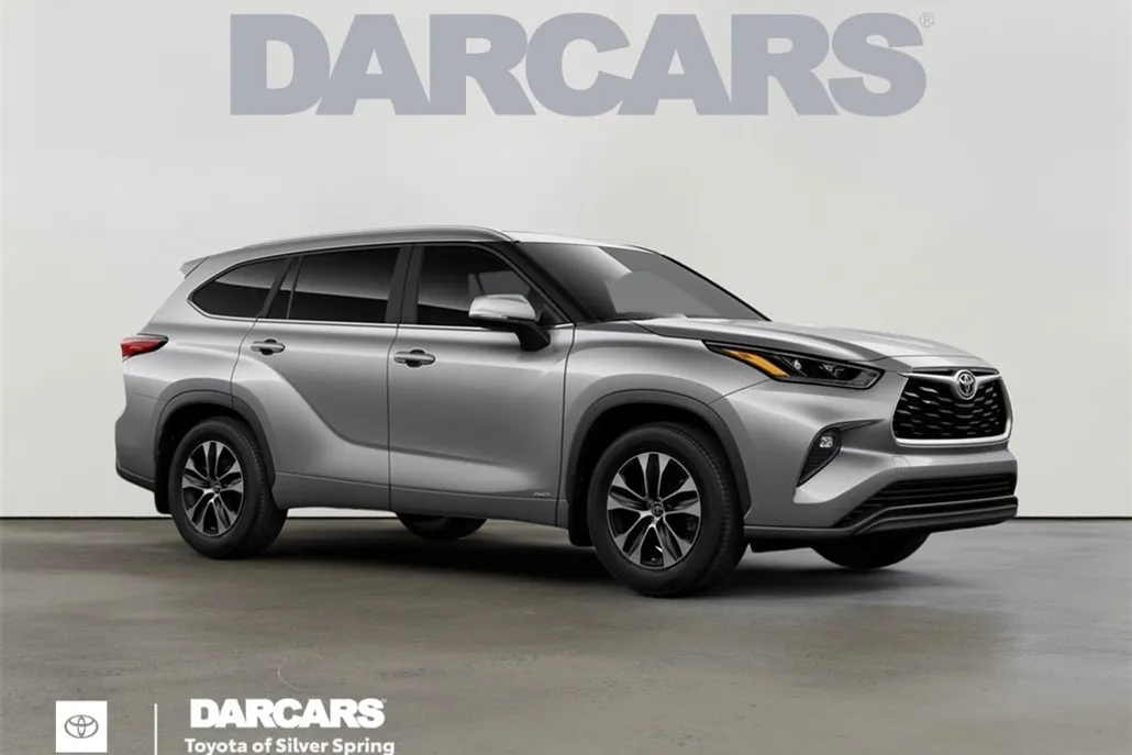 2025 Toyota Highlander Hybrid XLE photo 1