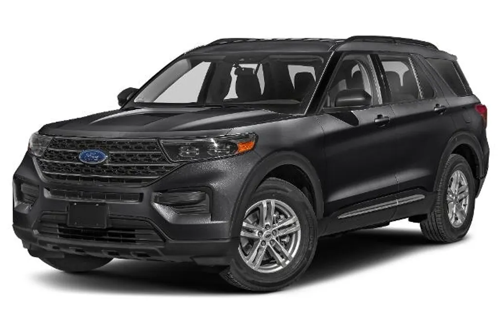 2023 Ford Explorer XLT photo 1