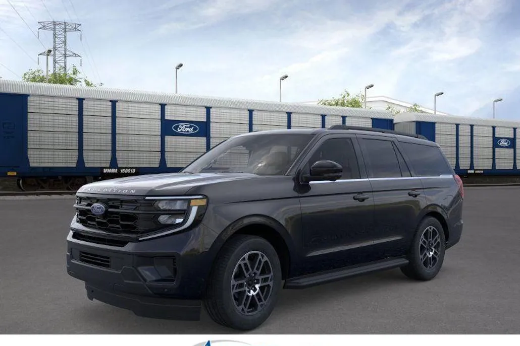 2025 Ford Expedition photo 1