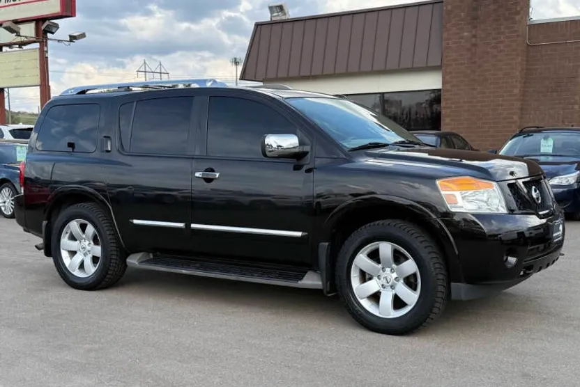 2014 Nissan Armada SL photo 1