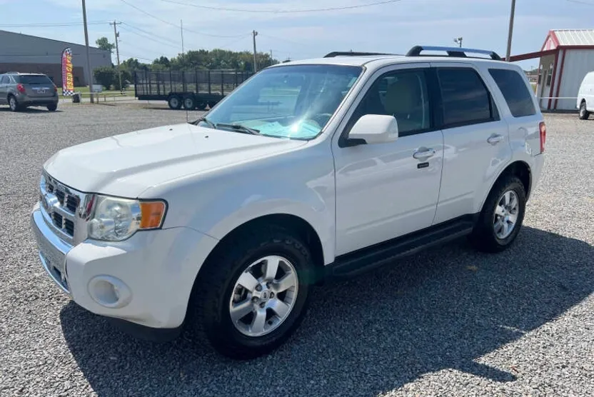 2009 Ford Escape Limited photo 1