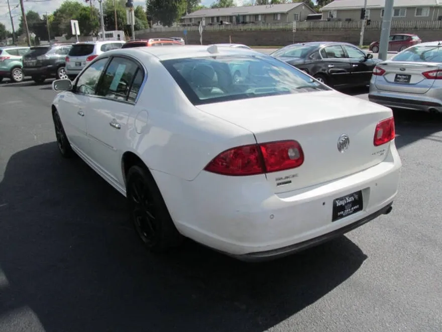 2011 Buick Lucerne CXL photo 1