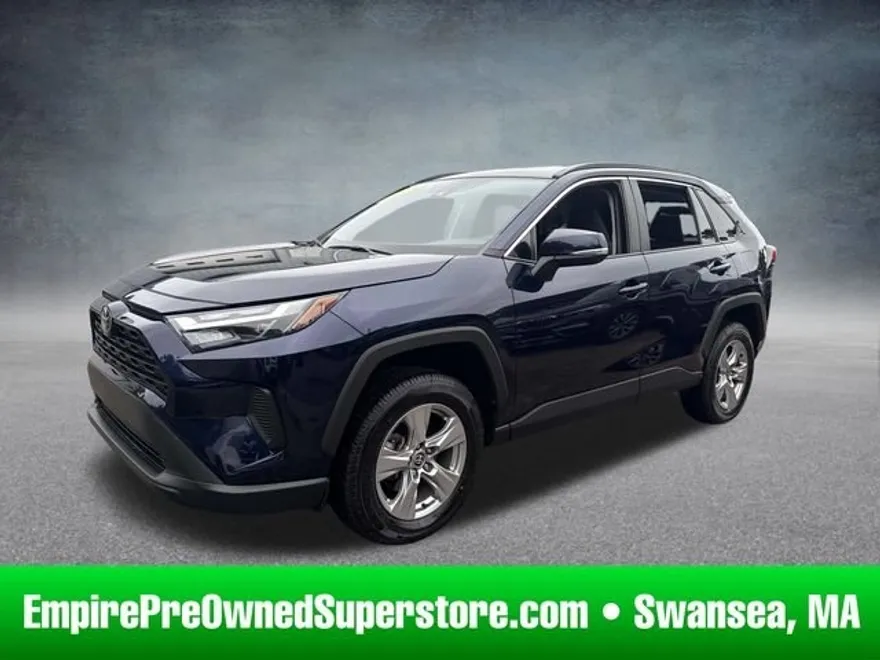 2023 Toyota RAV4 XLE photo 1