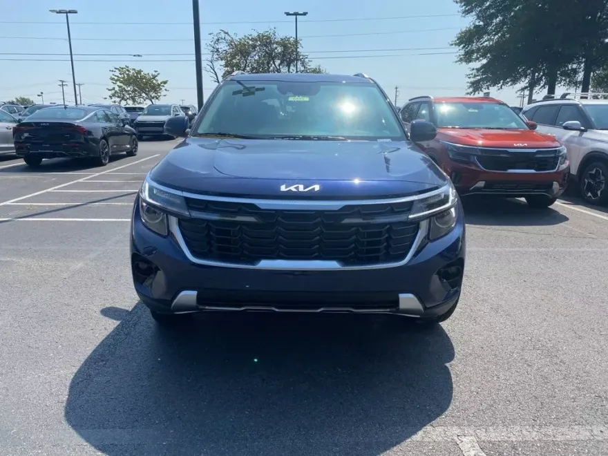 2026 Kia Seltos EX photo 1