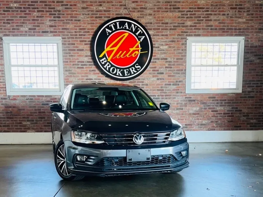 2018 Volkswagen Jetta Wolfsburg Edition photo 1
