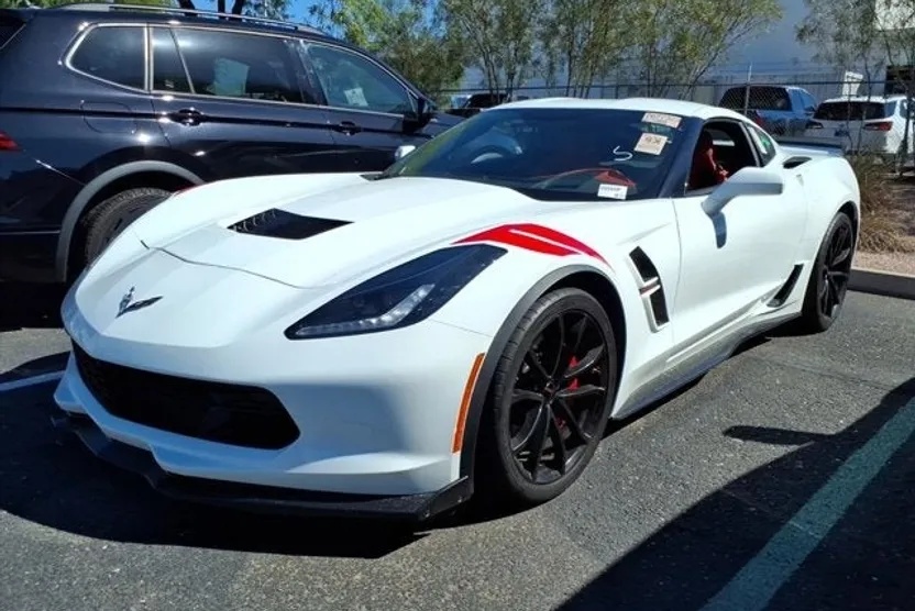 2019 Chevrolet Corvette Grand Sport 2LT photo 1