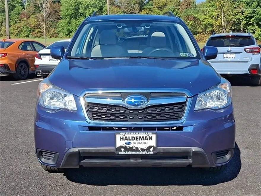 2015 Subaru Forester 2.5i Premium photo 1